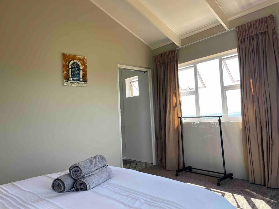 Protea Loft - Romantic Stay - No Load Shedding ヒルトン エクステリア 写真